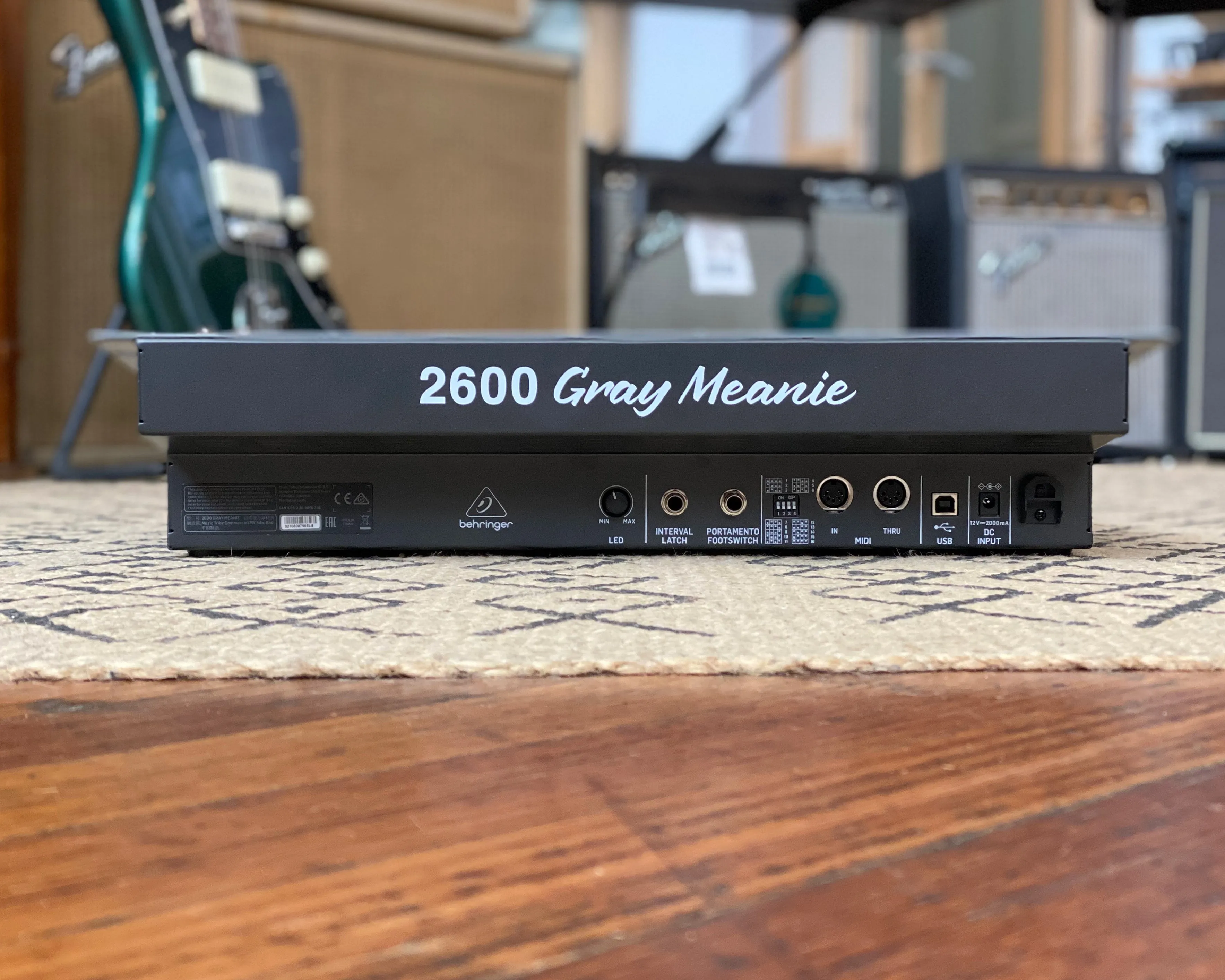 Behringer 2600 Gray Meanie
