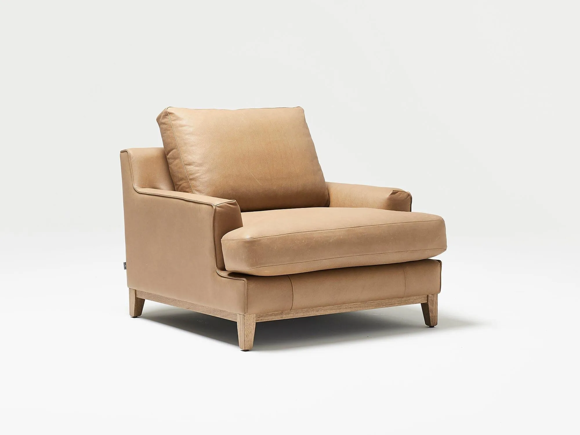 Belle Lounge Chair