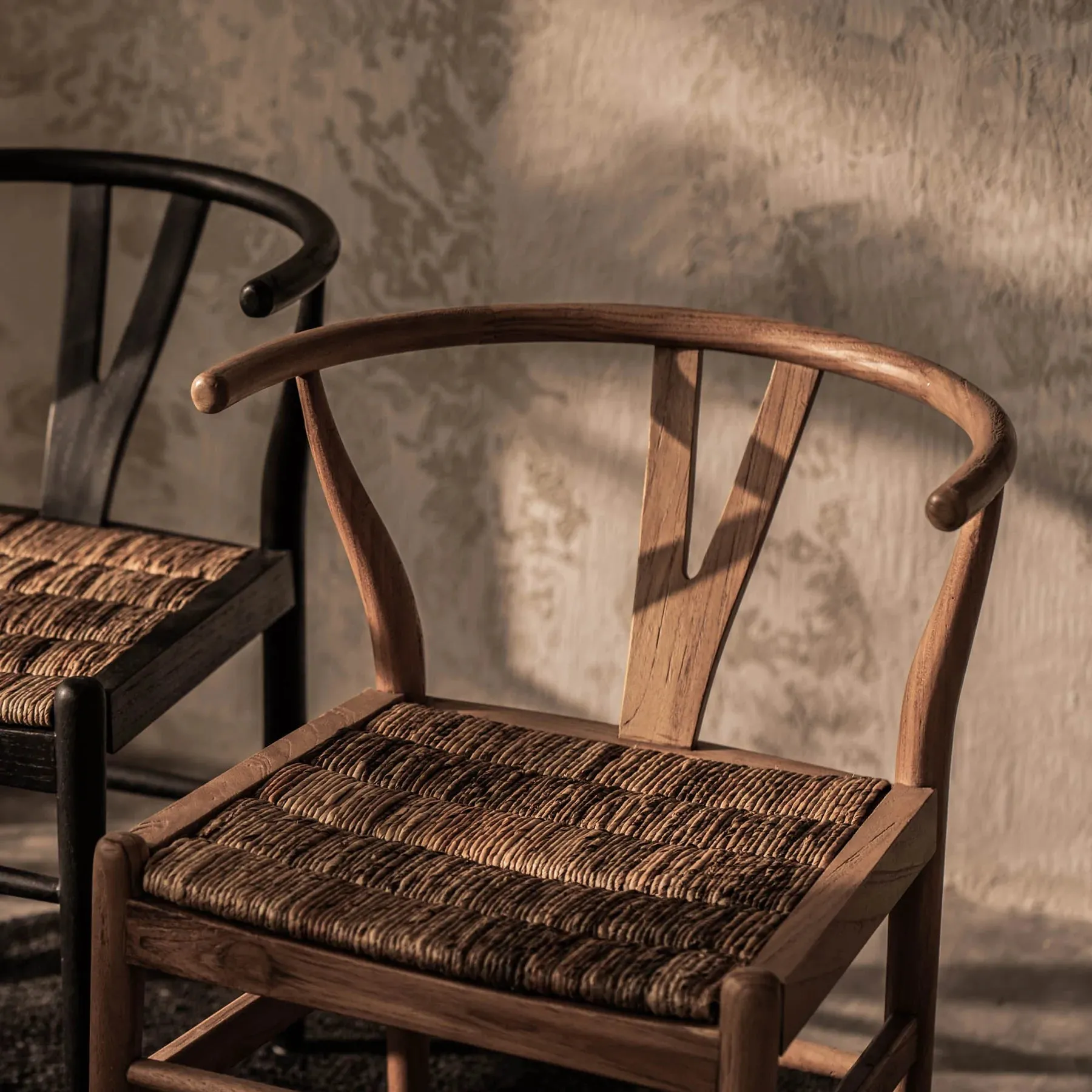 Caterpillar Twin Chair | Black or Natural