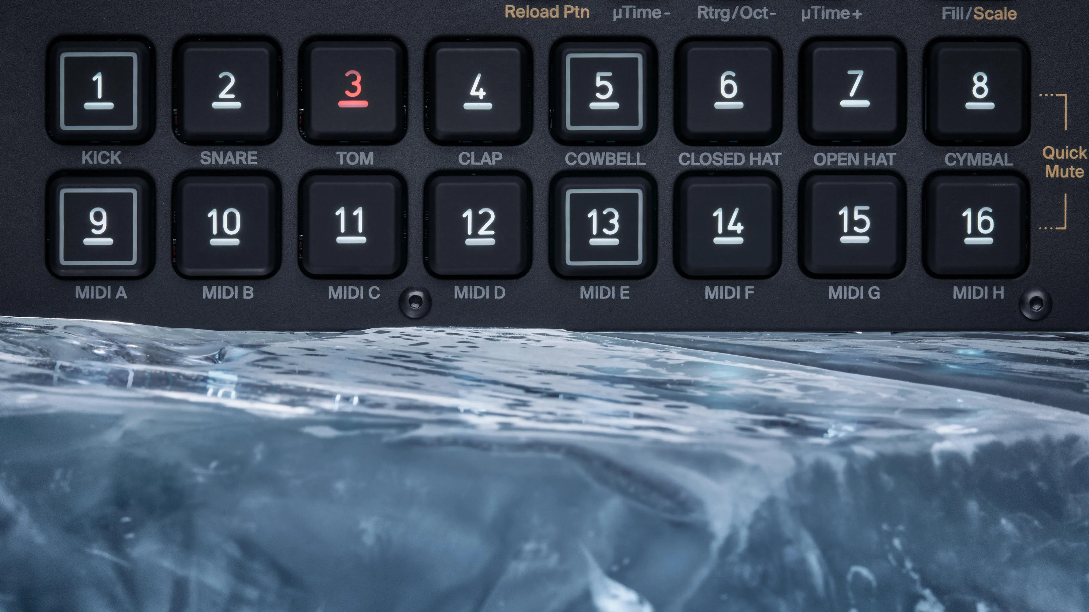 Elektron Digitakt 8 Voice Drum Computer and Sampler