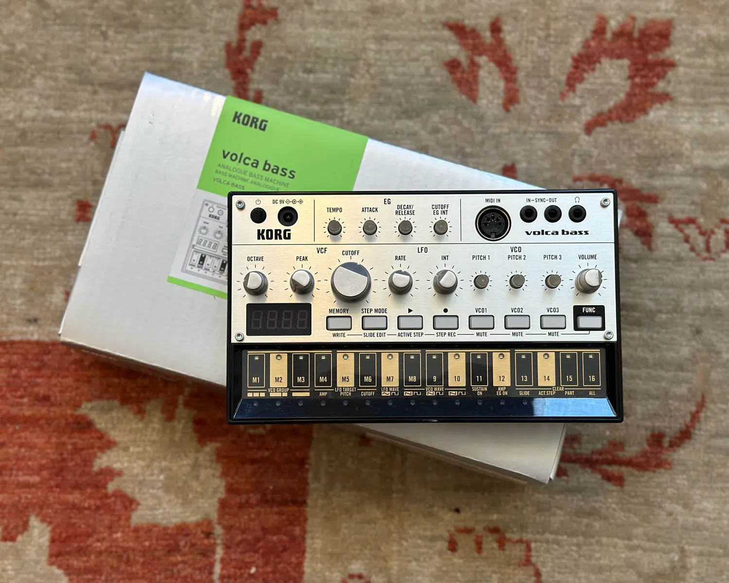 KORG Volca Bass Three Oscillator Bass Machine