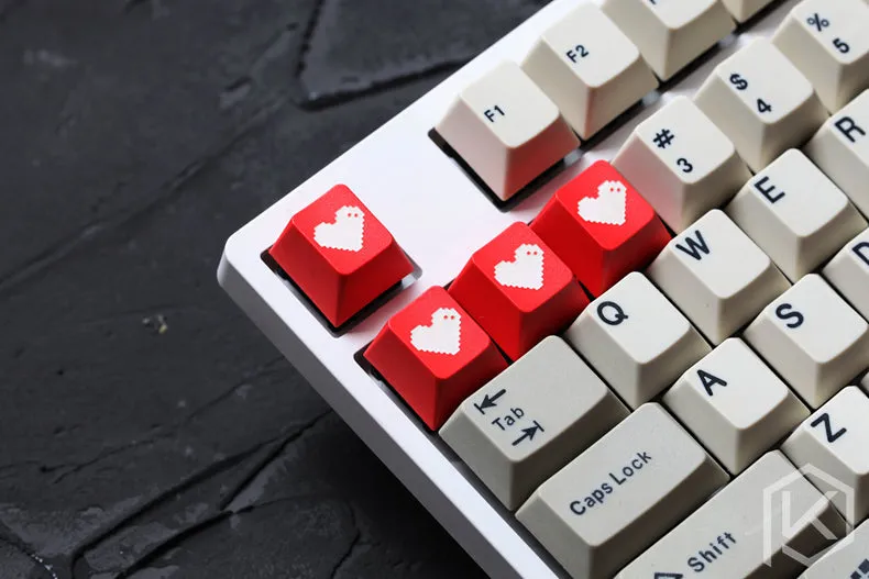 Novelty cherry profile dip dye and sculpture pbt keycap for mechanical keyboards Dye Sub legends pixel heart black red white
