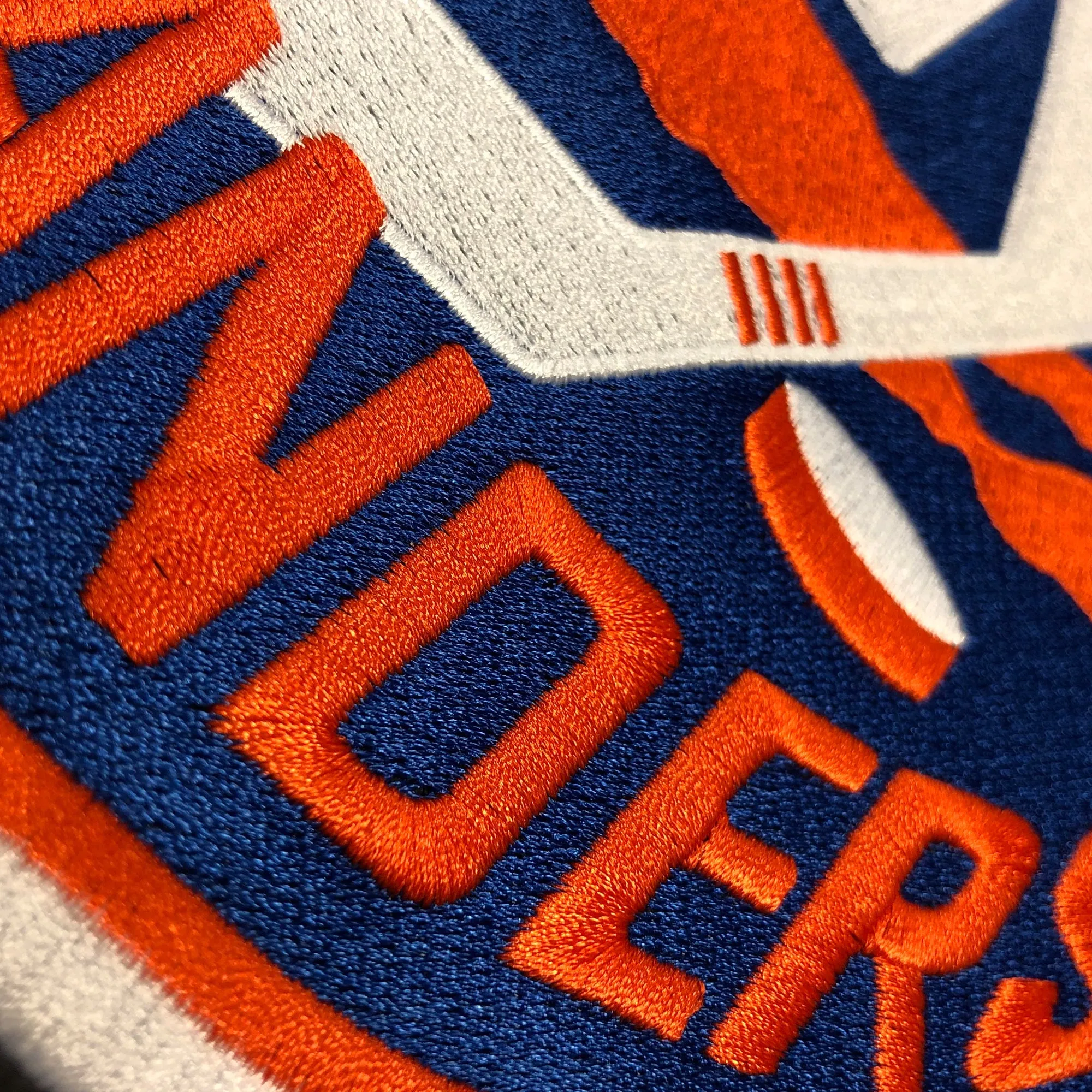 PhantomX Mesh Gaming Chair with New York Islanders Logo