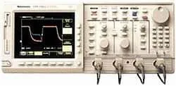 TDS744A Tektronix Digital Oscilloscope Used